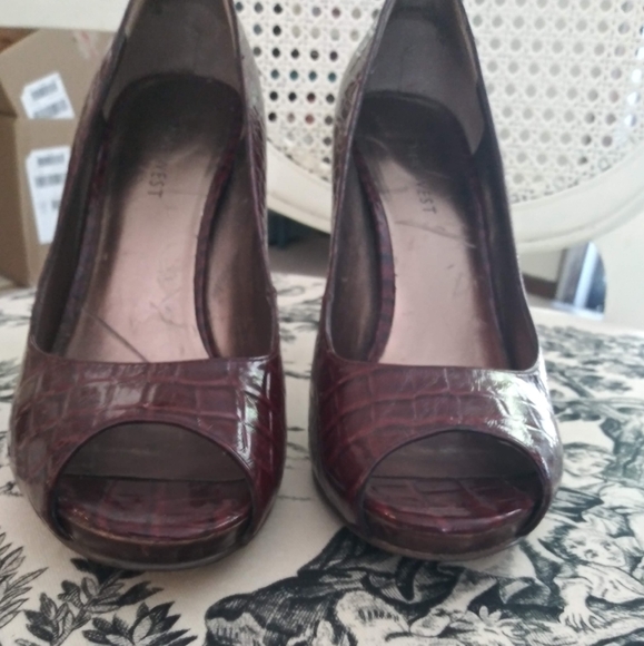 Nine West Escher 4" platform pump - Picture 2 of 8